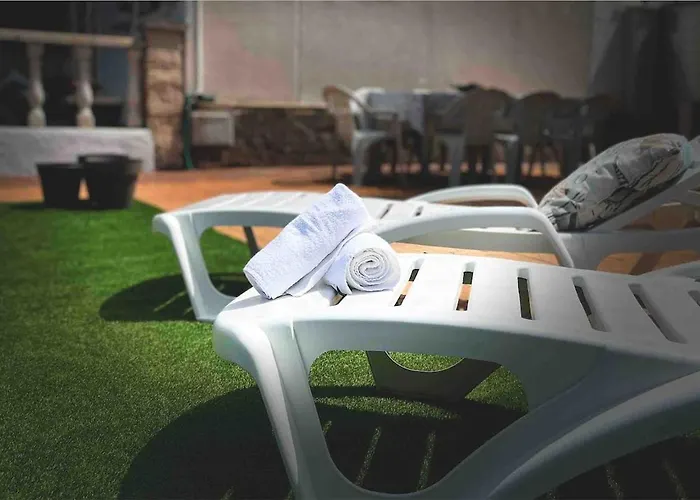 Tgnfunfam - Private Terrace, Bbq, Pool And Beach!